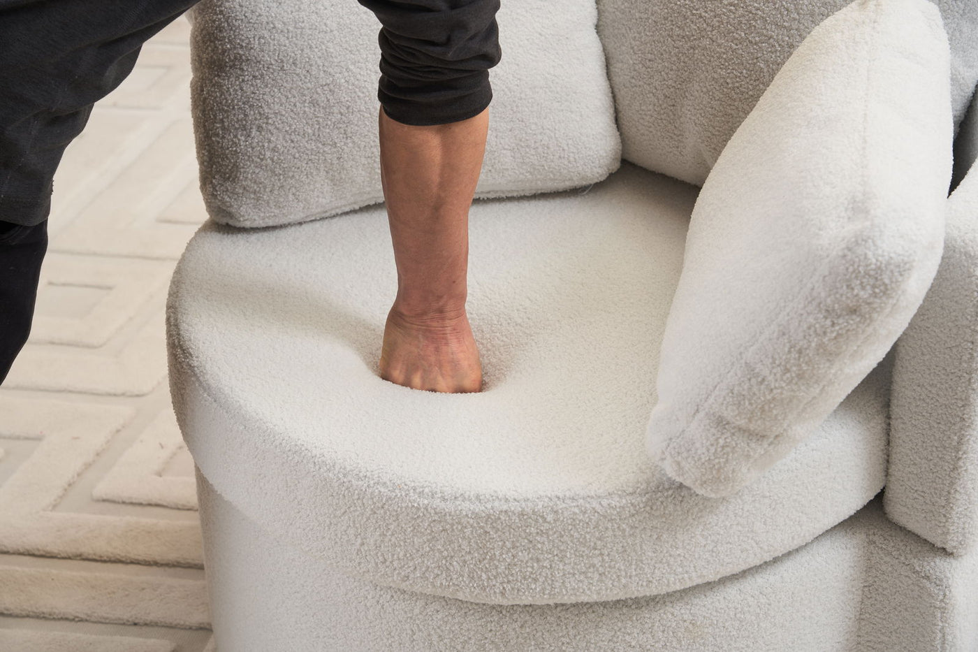 Cozy Round Storage Chair